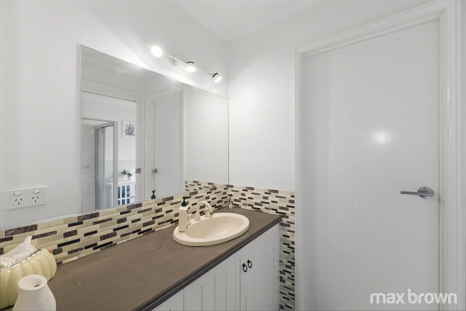 Additional image 18 of 12 Greenbank Drive, Mooroolbark VIC 3138