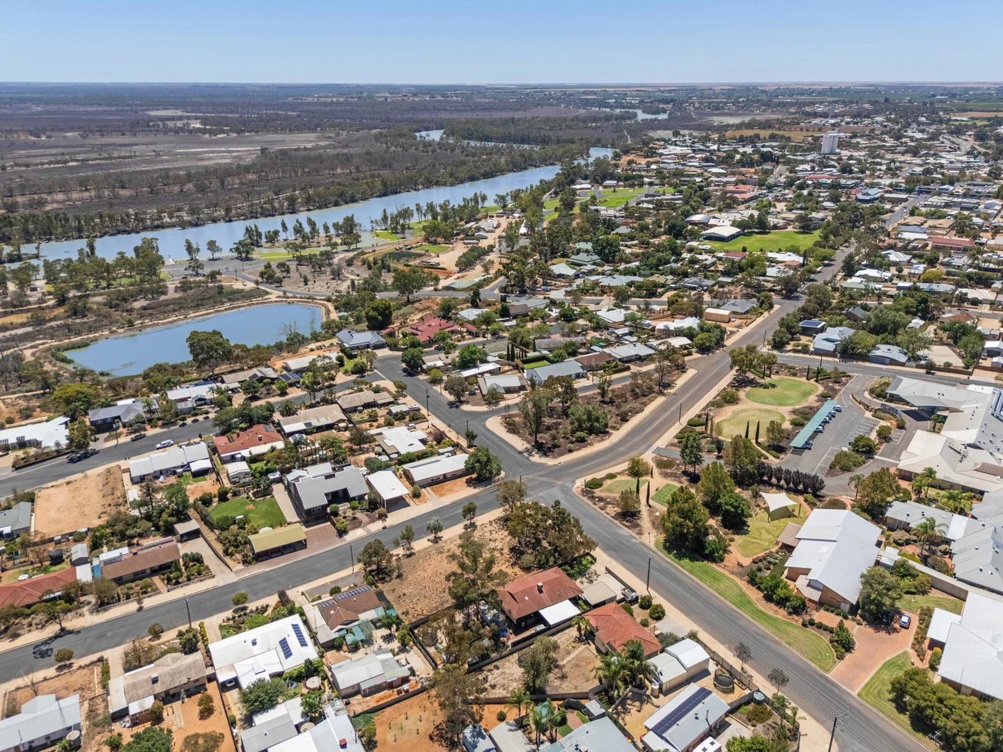 Additional image 11 of 8 View Street., Loxton SA 5333