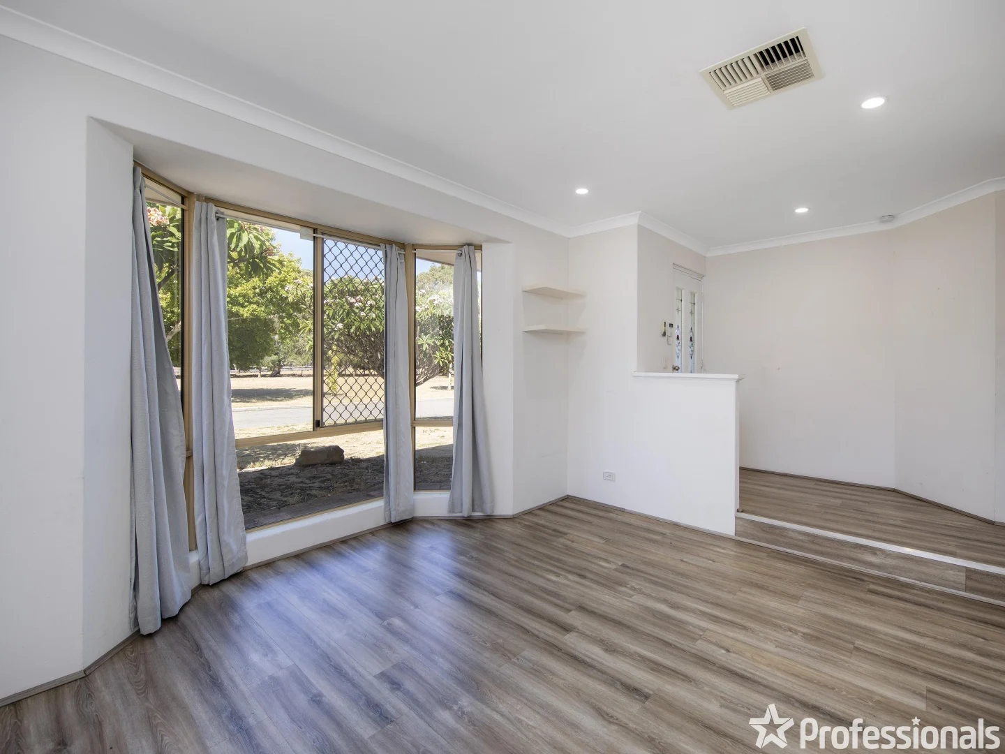 Additional image 6 of 52 Riverside Lane, Seville Grove WA 6112