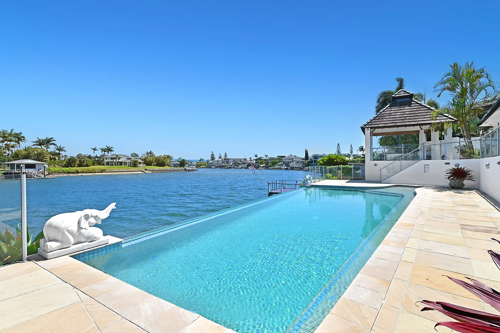 Additional image 18 of 14 Kerry Court, Sorrento QLD 4217