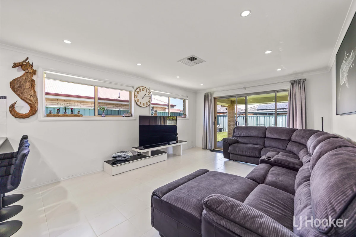 Additional image 9 of 2 Tangarine Court, Munno Para West SA 5115