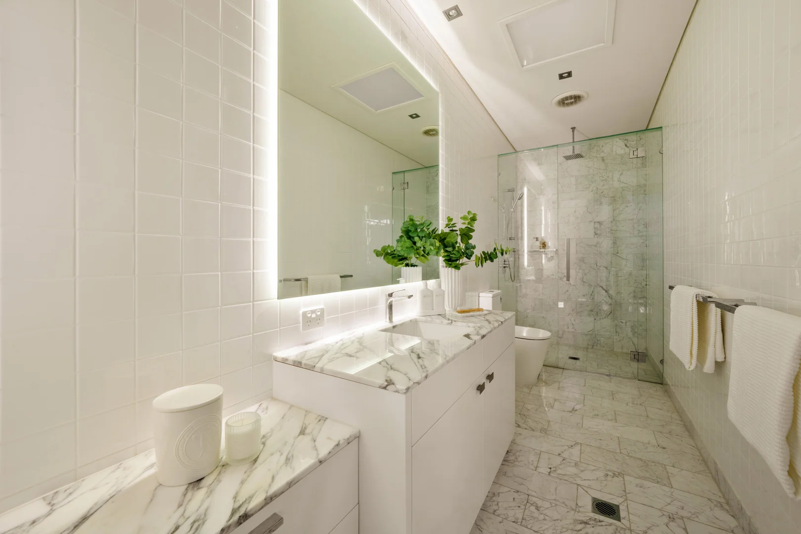 Additional image 35 of Residence 5, 17 Marseille Court, Sorrento QLD 4217