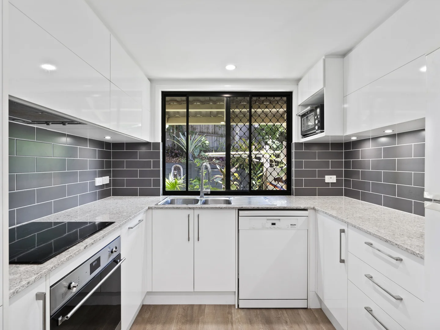 Additional image 3 of 4/1180 Creek Road, Carina Heights QLD 4152