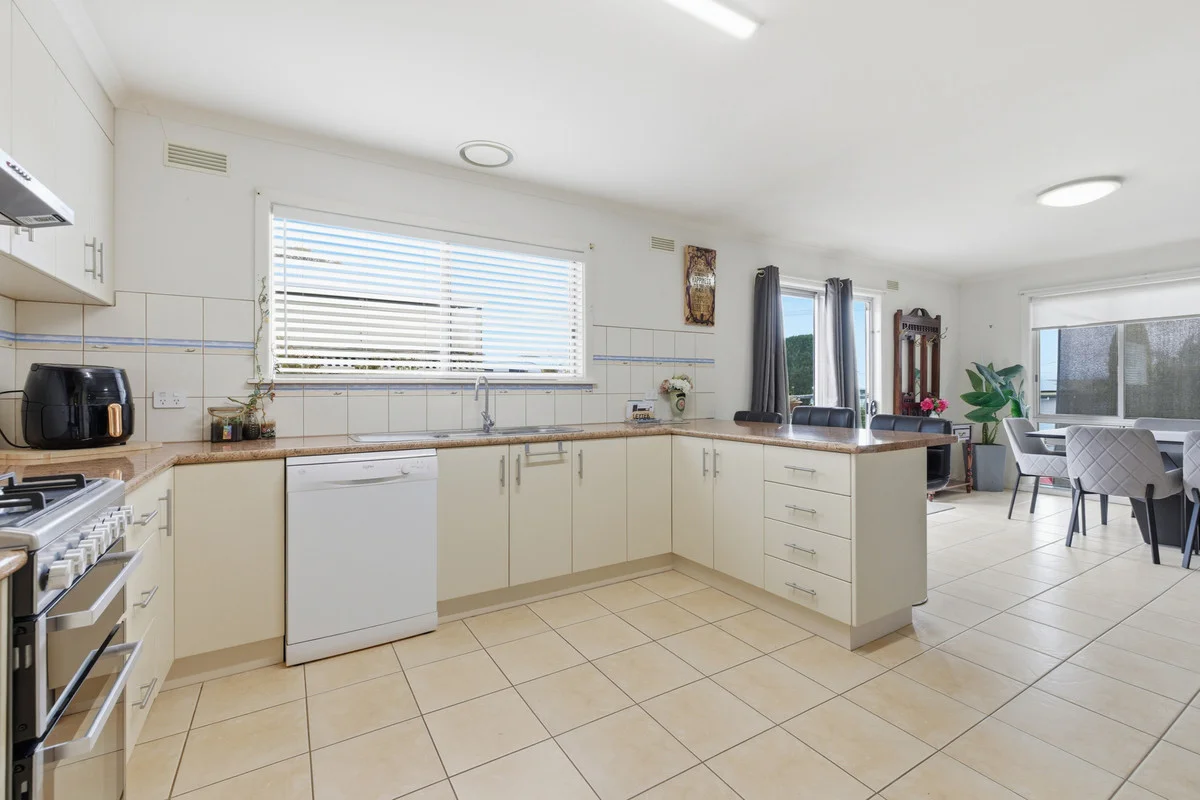 Additional image 8 of 34 McCullough Street, Lakes Entrance VIC 3909