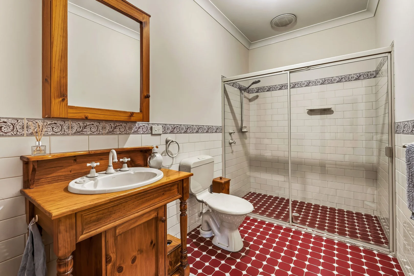 Additional image 12 of 16 The Dress Circle, Athelstone SA 5076