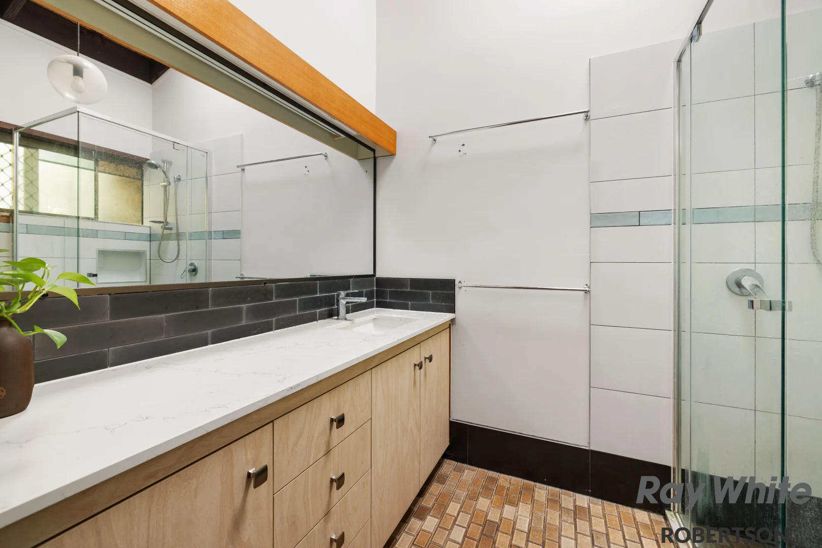 Additional image 14 of 3 Davrod Street, Robertson QLD 4109