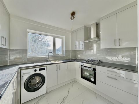 Fredellen, Alfred Road, Feltham TW13