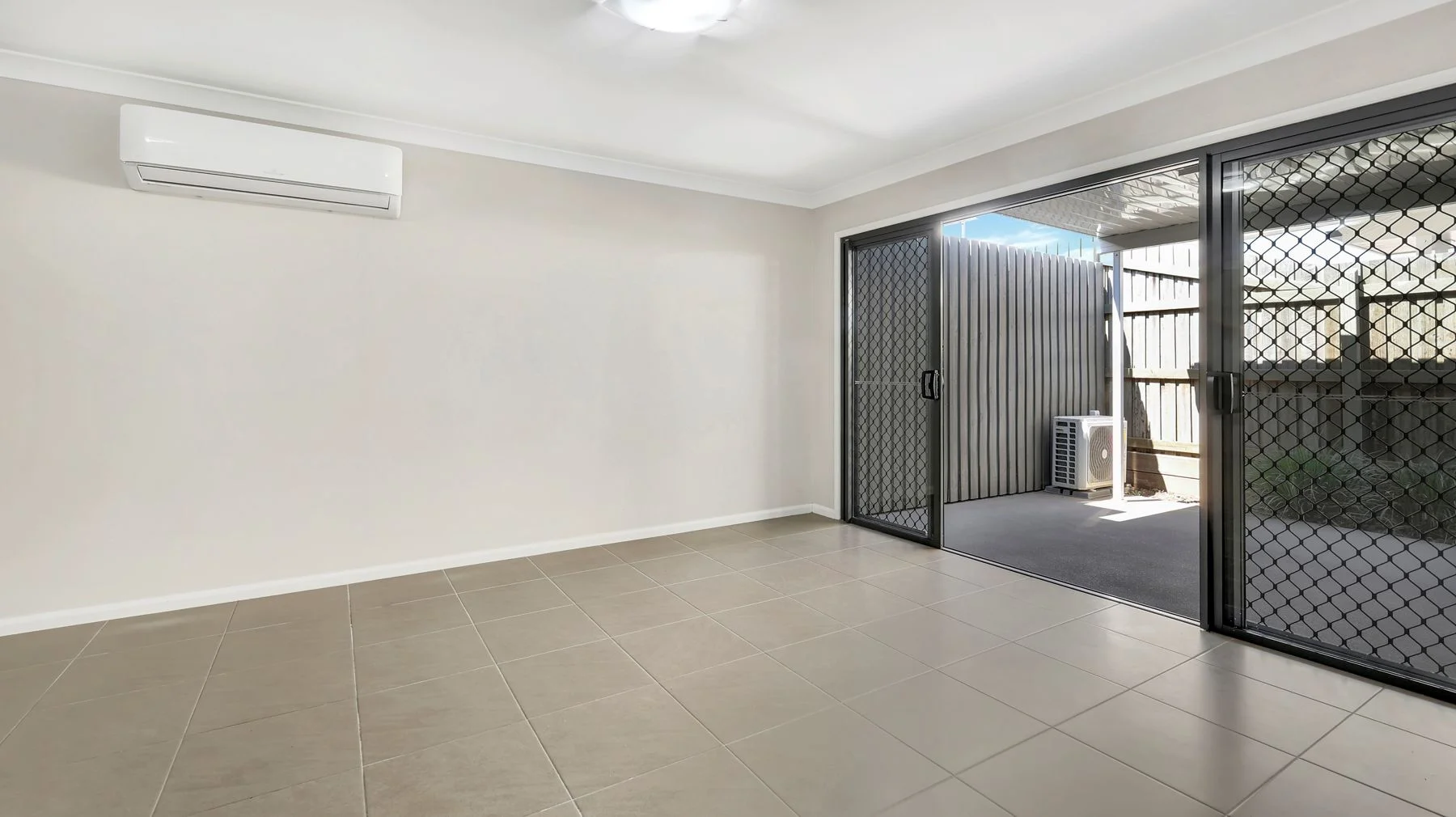 Additional image 3 of 2/7 Cardamon Crescent, Glenvale QLD 4350