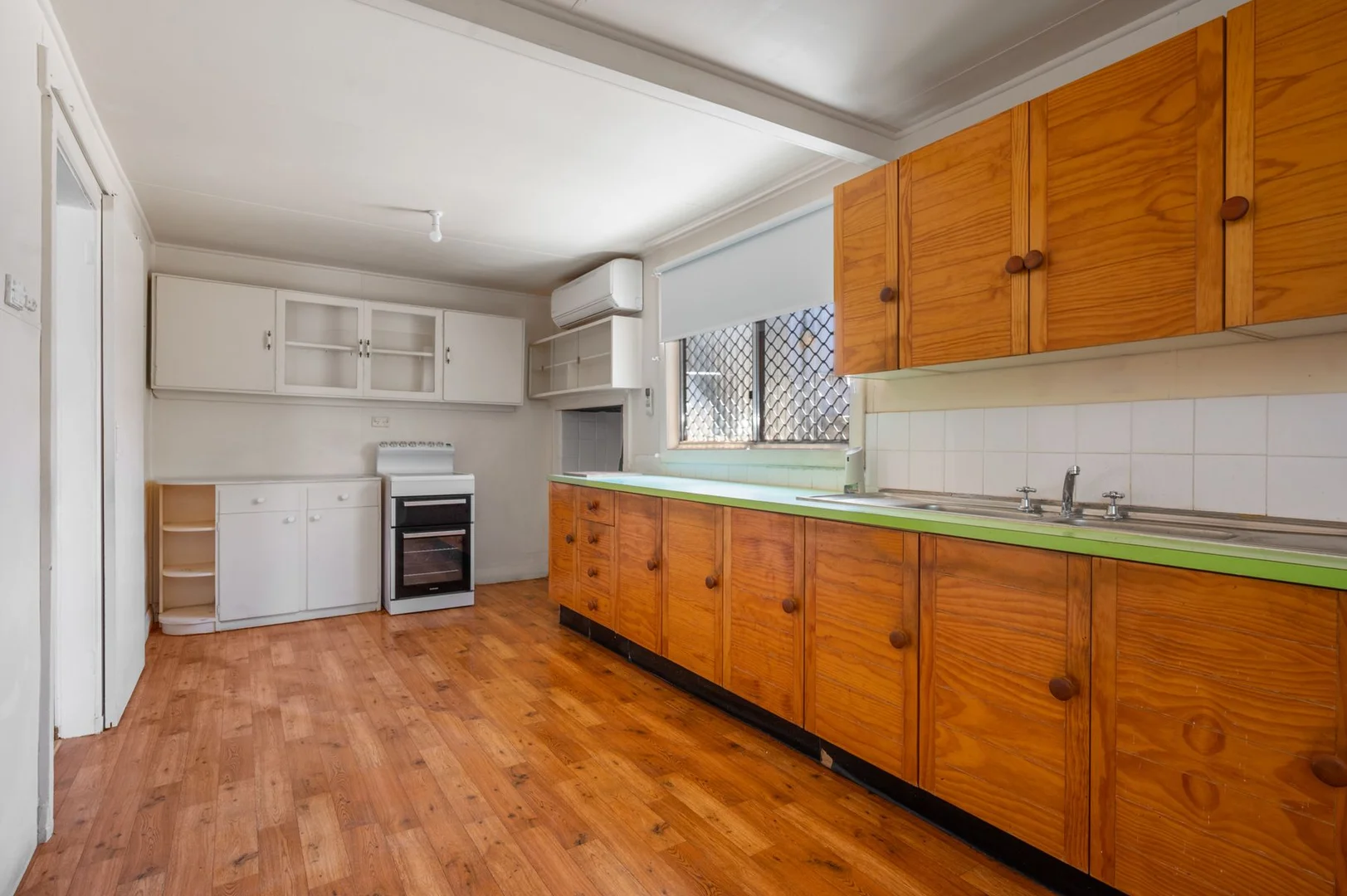 Additional image 6 of 148A Campbell Street, West Lamington WA 6430