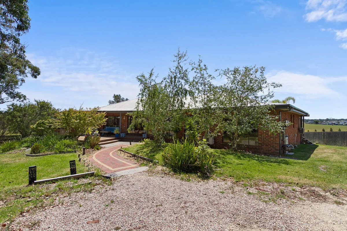 Additional image 2 of 52 Stormbird Drive, Kalimna VIC 3909