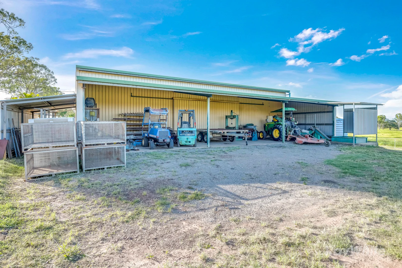 Additional image 27 of 9 Eden Street East, Walkers Point QLD 4650