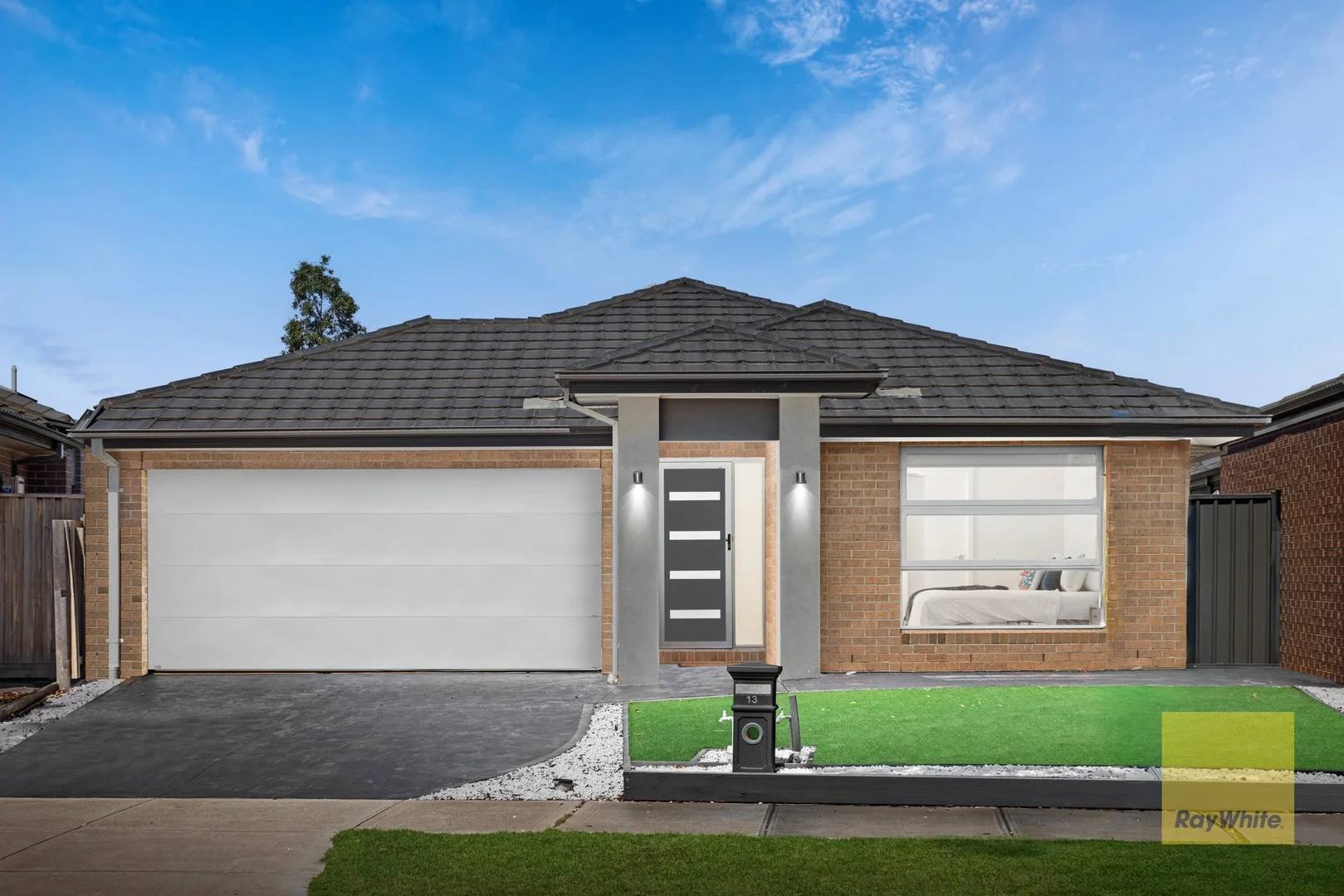 13 Edwin Close, Manor Lakes VIC 3024