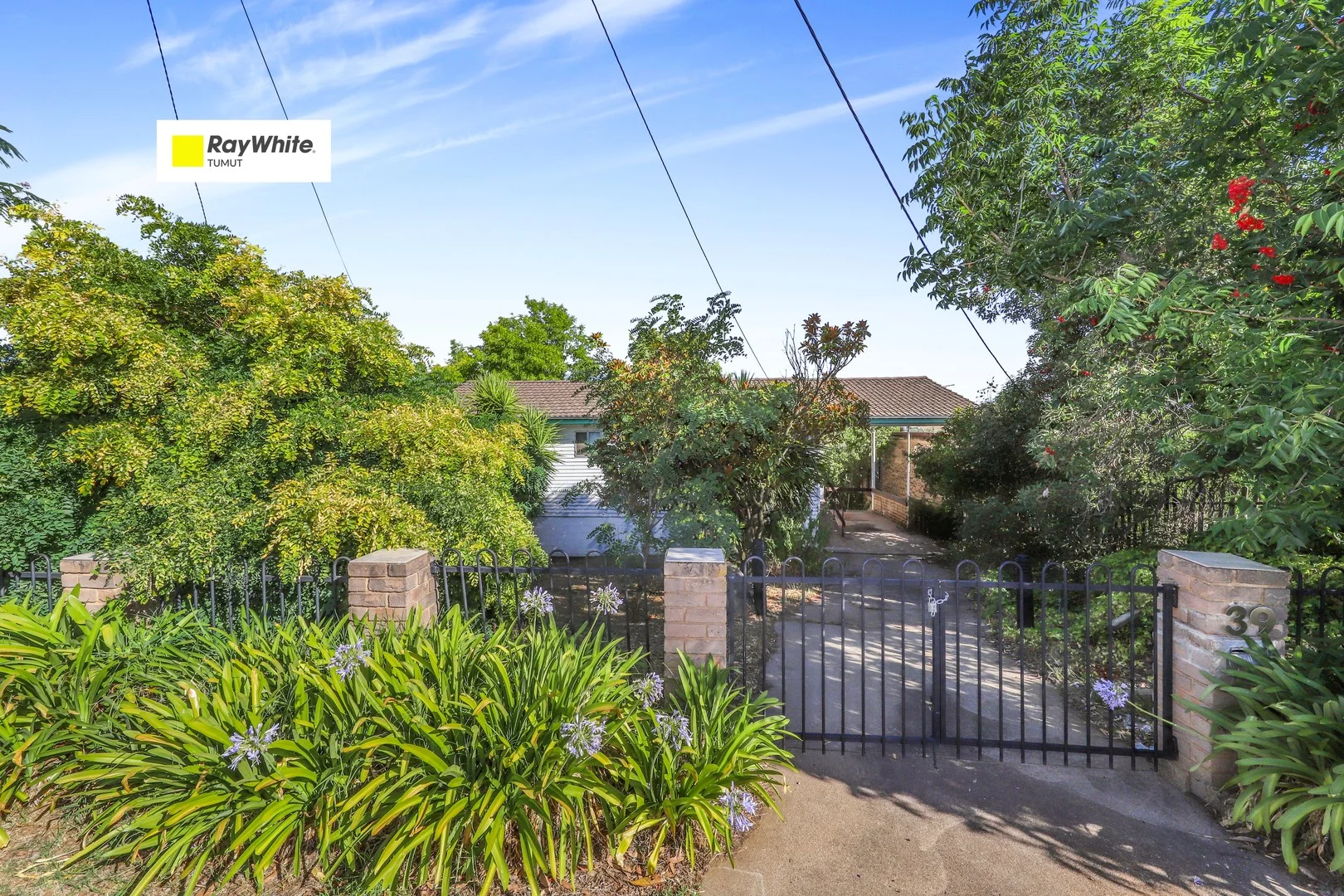 39 Clarke Street, Tumut NSW 2720