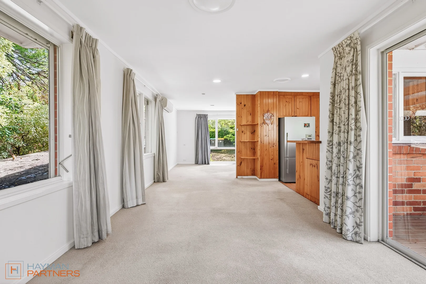 Additional image 5 of 42 Kitchener Street, Hughes ACT 2605