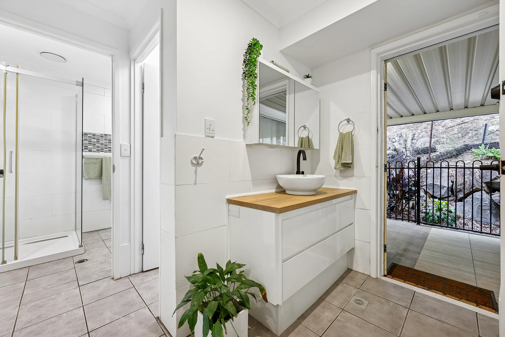 Additional image 13 of 9 Design Place, Highland Park QLD 4211