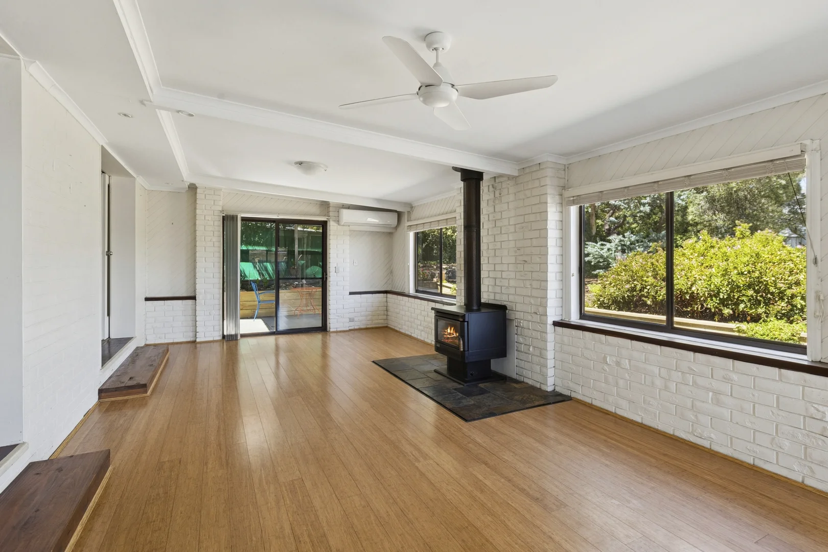 Additional image 3 of 51 Morison Crescent, Seymour VIC 3660