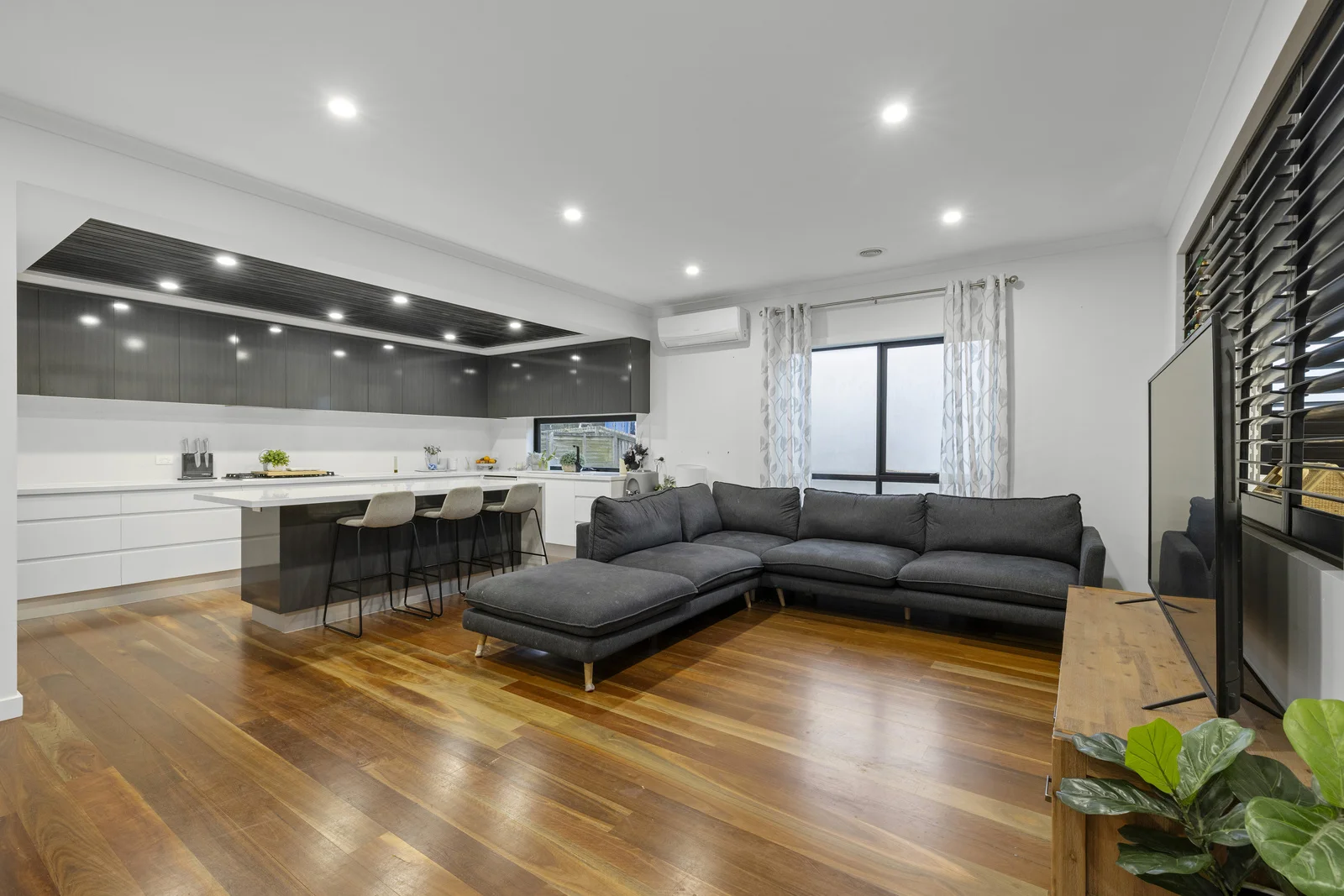 Additional image 2 of 9 Massimo Way, Korumburra VIC 3950