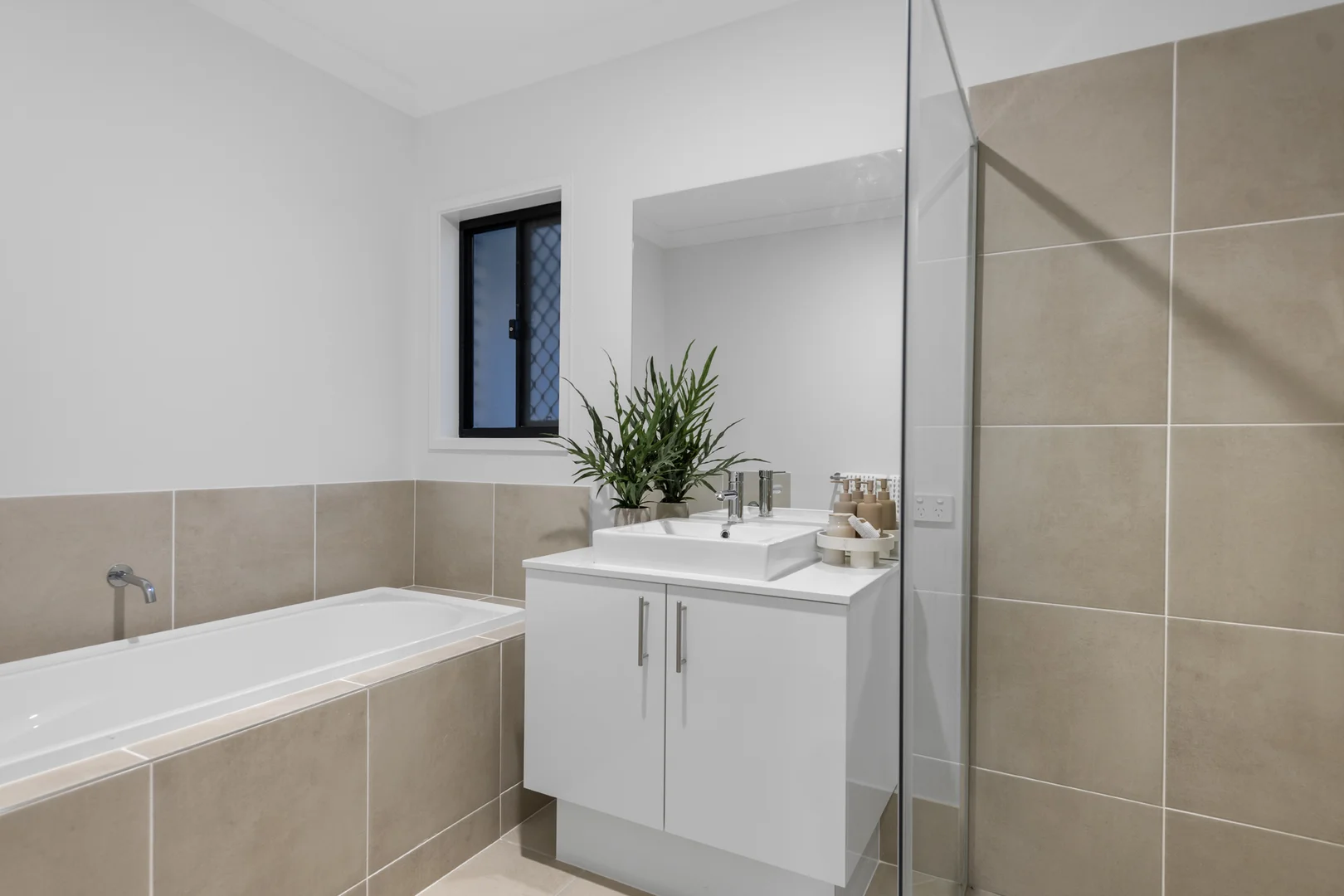 Additional image 12 of 242 Canvey Road, Upper Kedron QLD 4055