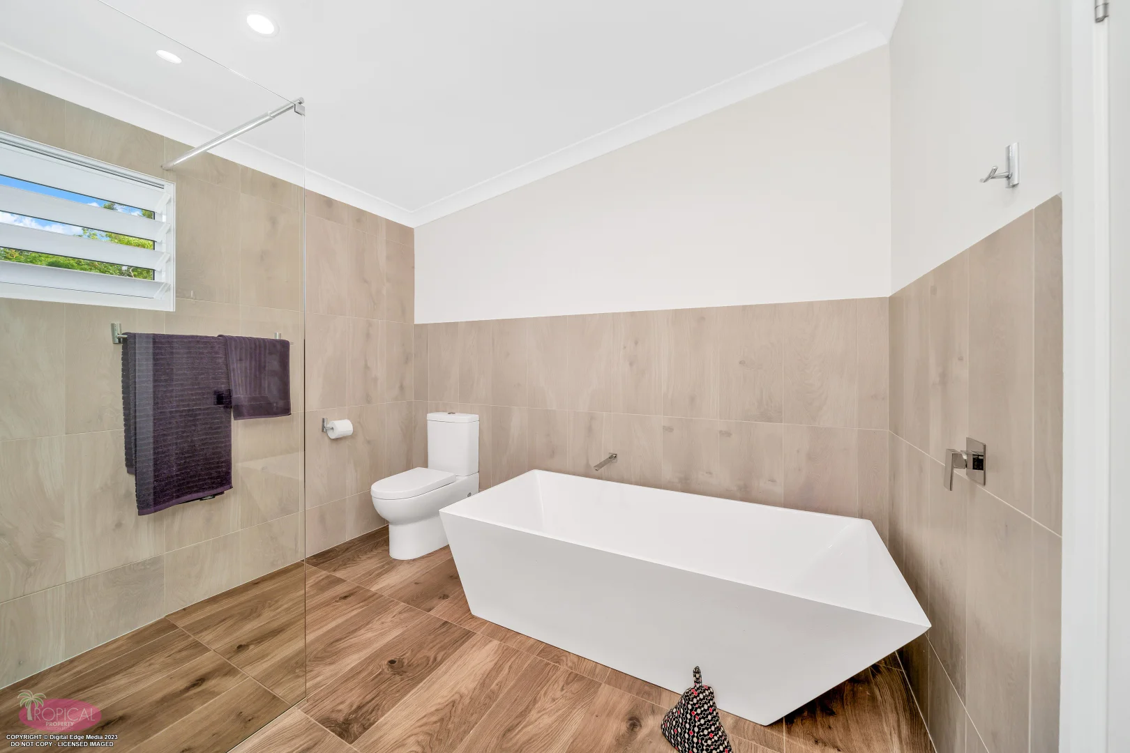 Additional image 21 of 43 Mission Dr, South Mission Beach QLD 4852