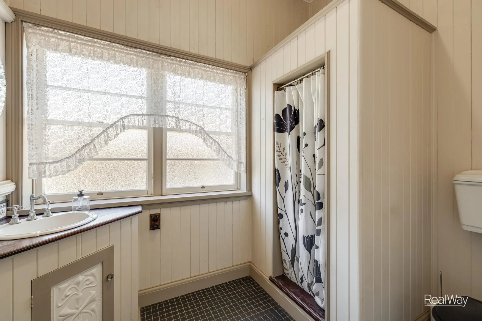 Additional image 15 of 133 West Street, Newtown QLD 4350