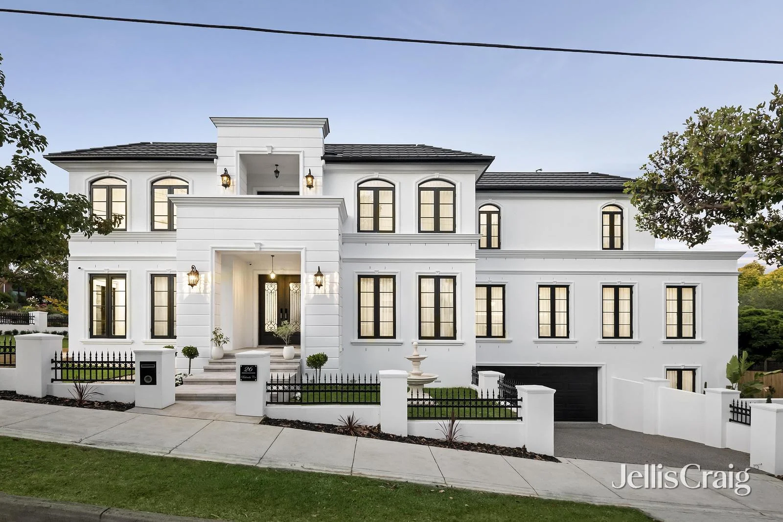 26 Belinda Crescent, Doncaster East VIC 3109