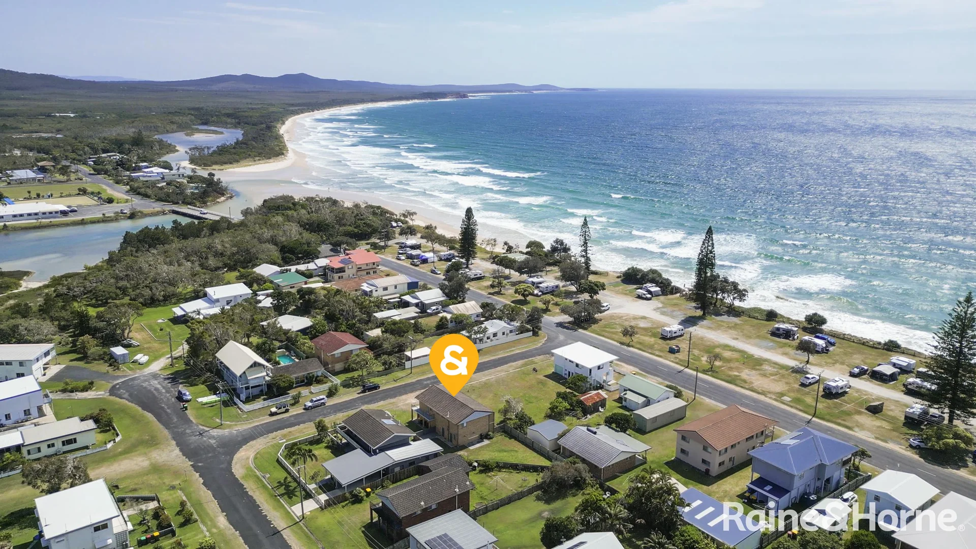 1 Boronia Street, Brooms Head NSW 2463