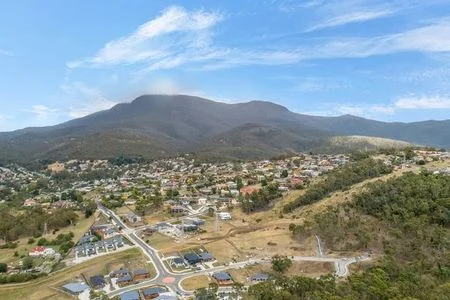 Additional image 5 of 16 Kiewa Rise, Lenah Valley TAS 7008
