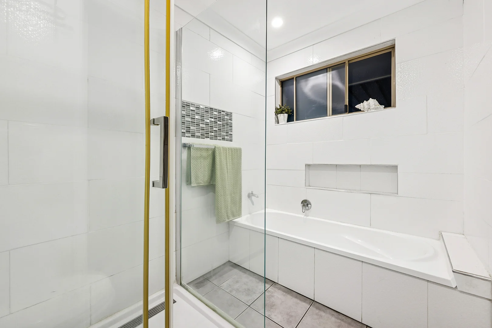Additional image 14 of 9 Design Place, Highland Park QLD 4211