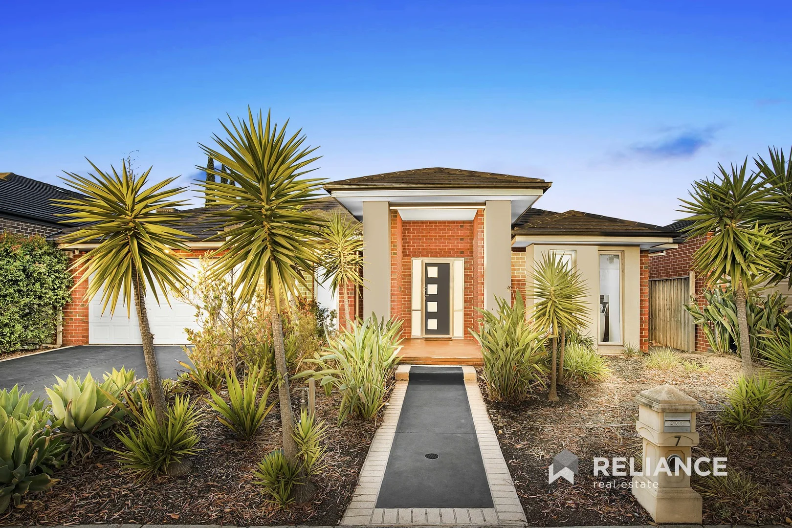 7 Penshurst Avenue, Williams Landing VIC 3027