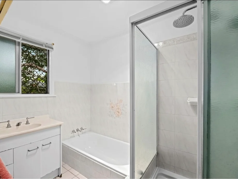 Additional image 11 of 105 Minto Crescent, Arana Hills QLD 4054