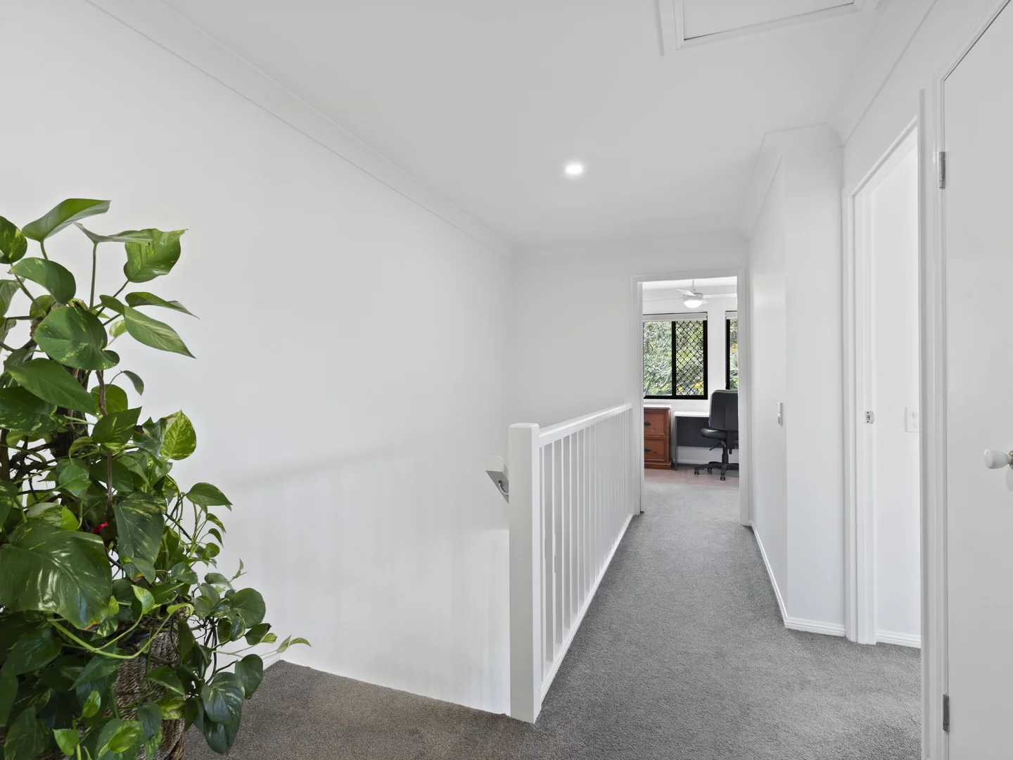 Additional image 15 of 4/1180 Creek Road, Carina Heights QLD 4152