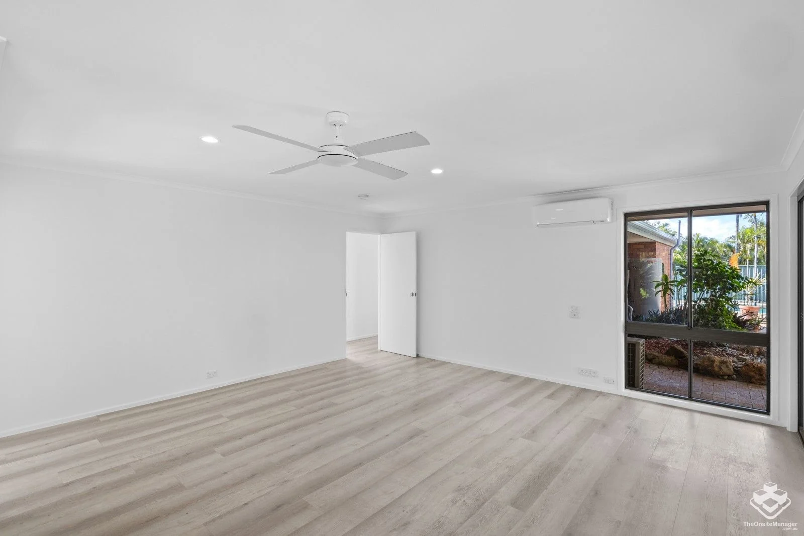 Additional image 10 of 4 Berri Place, Helensvale QLD 4212