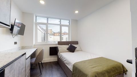 Lister Gate, Nottingham NG1, Room to rent