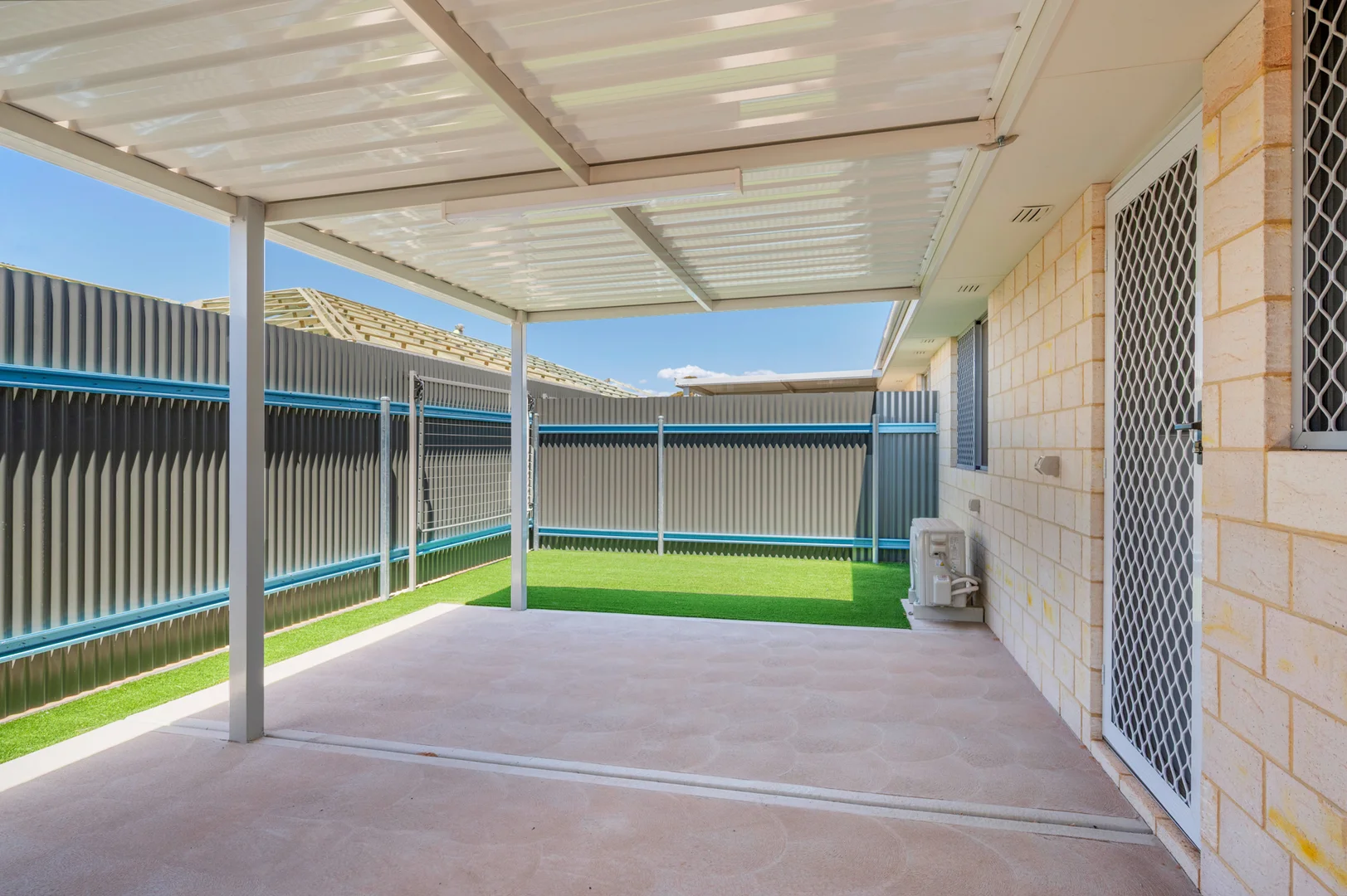 Additional image 12 of U30/38 Great Eastern Highway, Somerville WA 6430