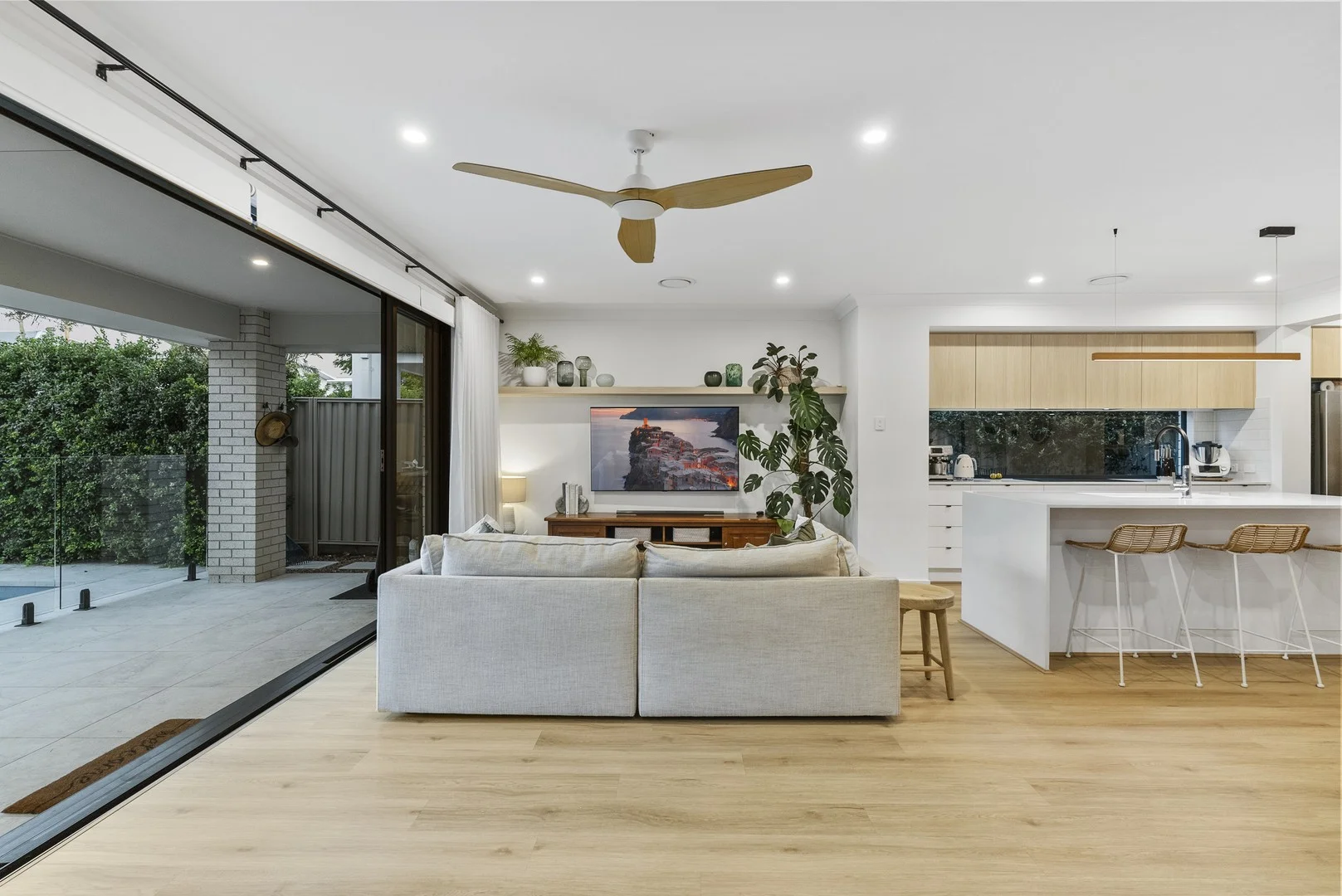 Additional image 3 of 91 Albion Avenue, Miami QLD 4220