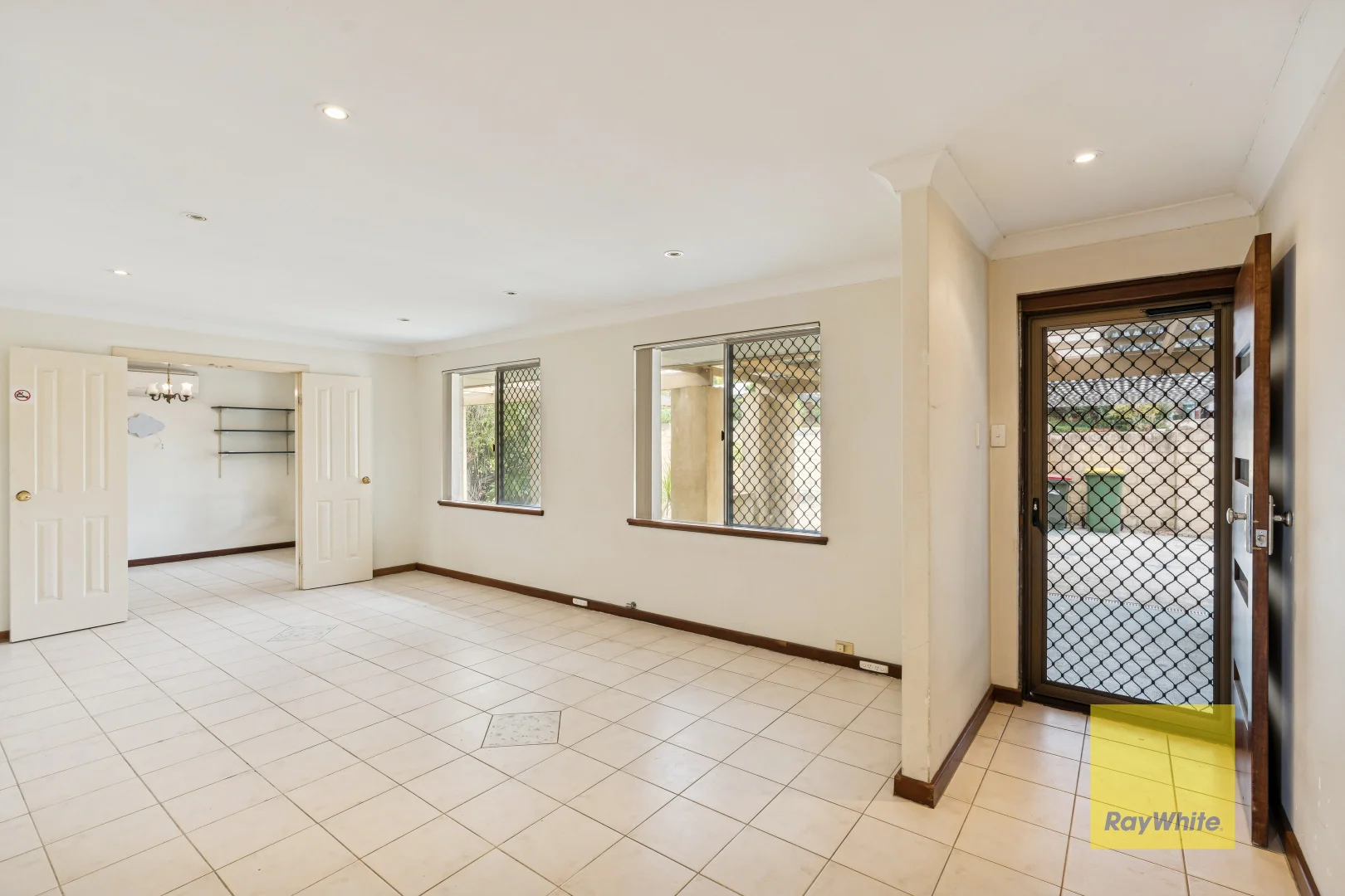 Additional image 3 of 26 Baronet Road, Lesmurdie WA 6076