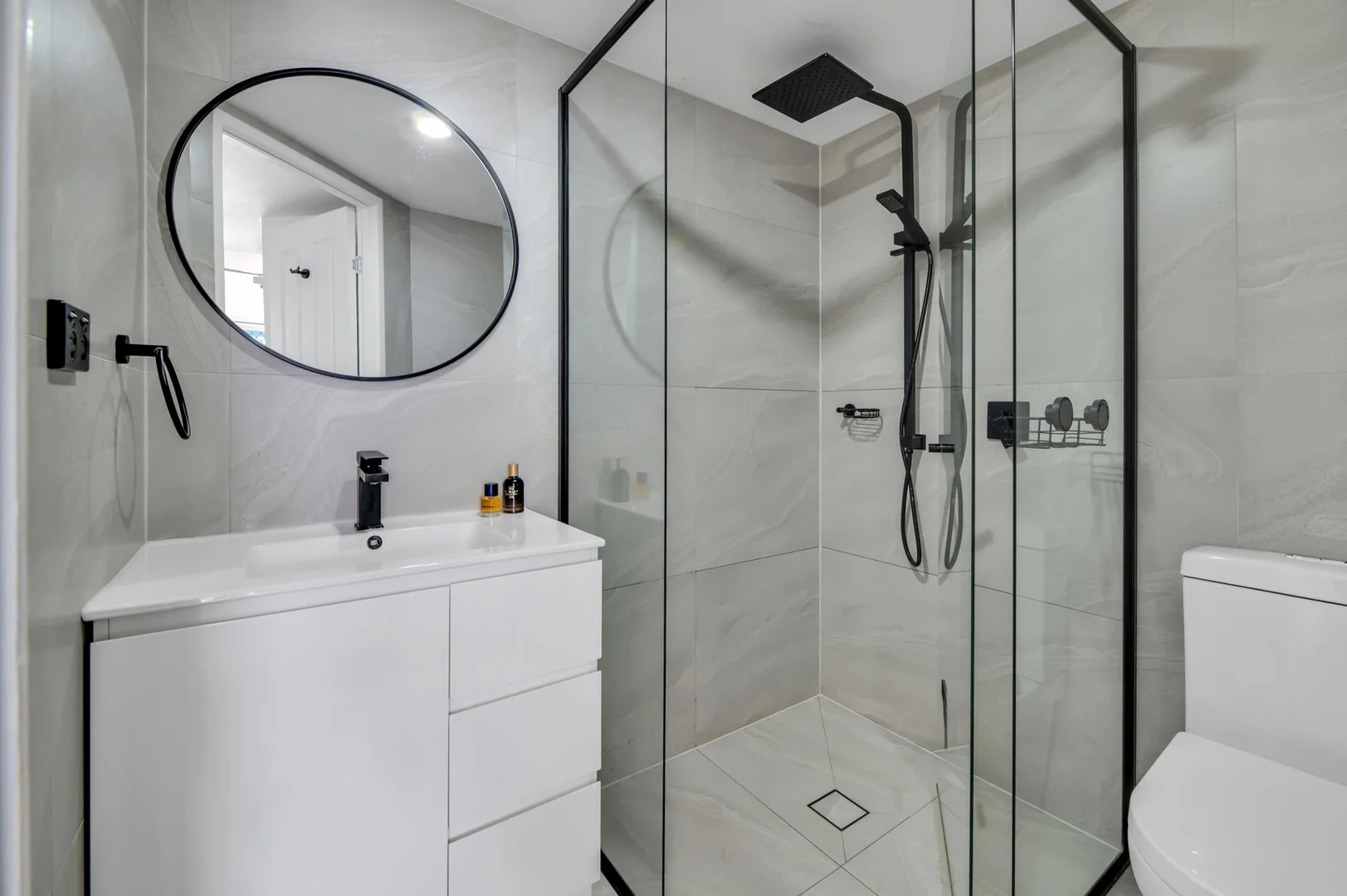 Additional image 9 of 15/193-195 Surf Parade, Surfers Paradise QLD 4217