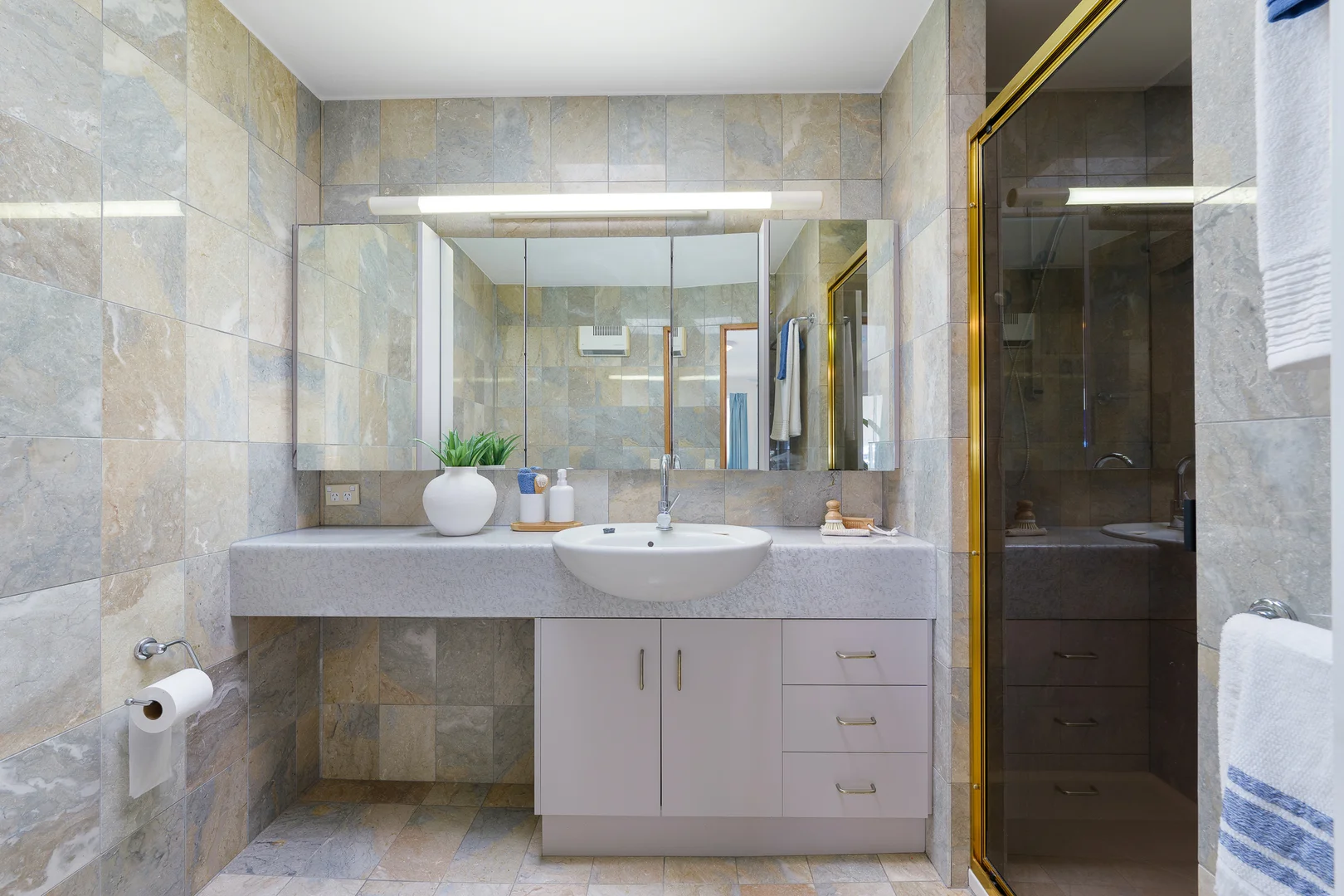 Additional image 18 of 87 Masthead Drive, Raby Bay QLD 4163