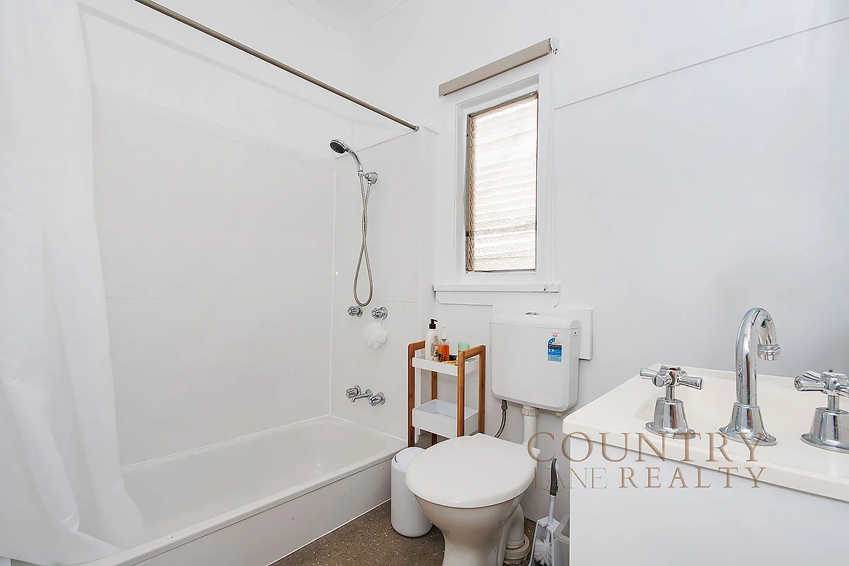 Additional image 6 of 6 James Street, Lowood QLD 4311