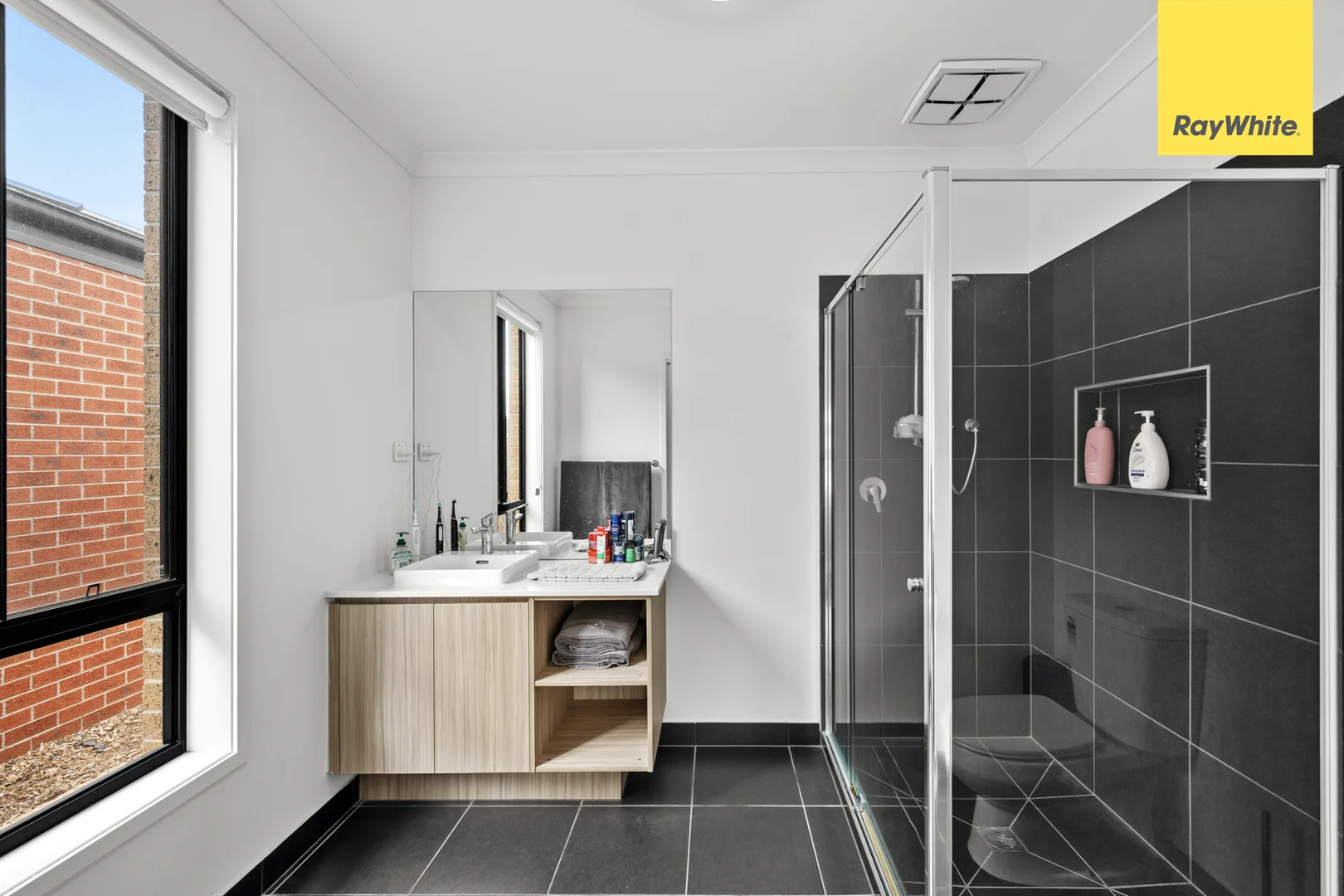 Additional image 3 of 60 Wingfield Drive, Thornhill Park VIC 3335