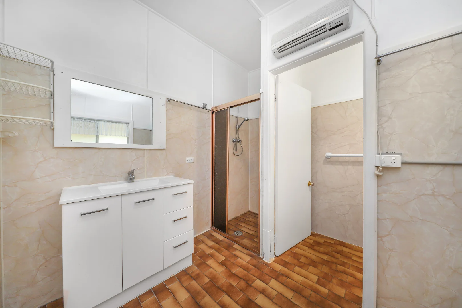 Additional image 7 of 95 Lockhart Street, Adelong NSW 2729