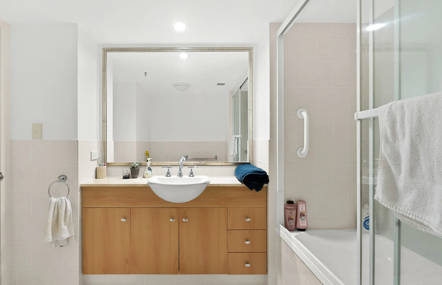 Additional image 21 of 2133/2633 Gold Coast Highway, Broadbeach QLD 4218