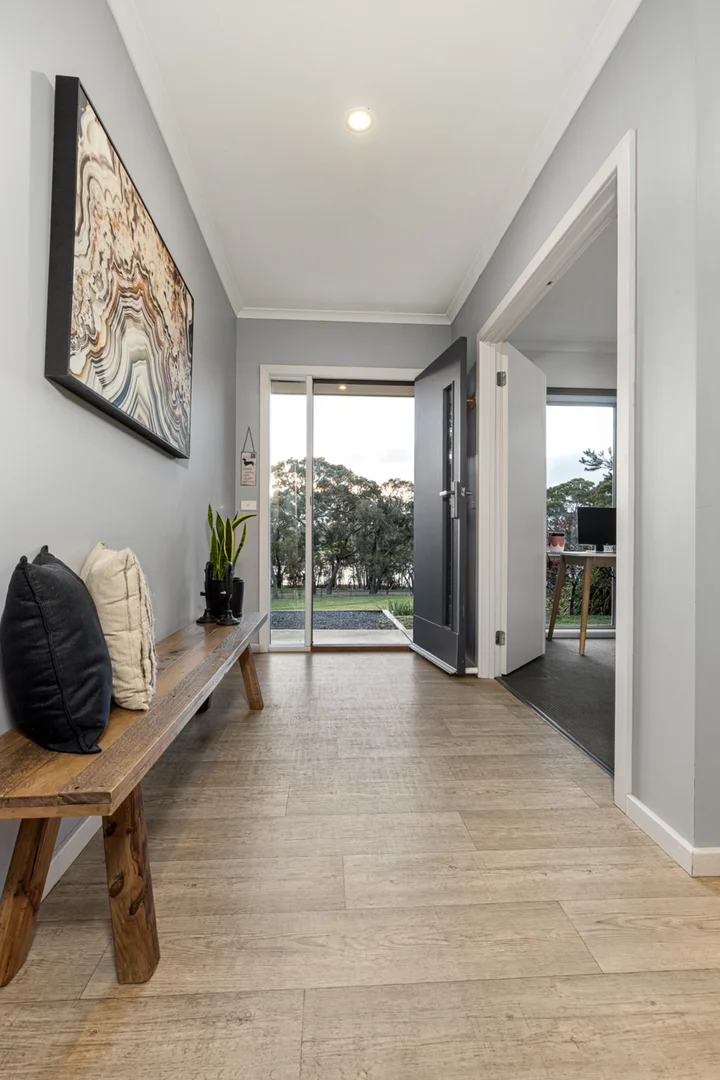 Additional image 11 of 101 Lake Road, Beaufort VIC 3373