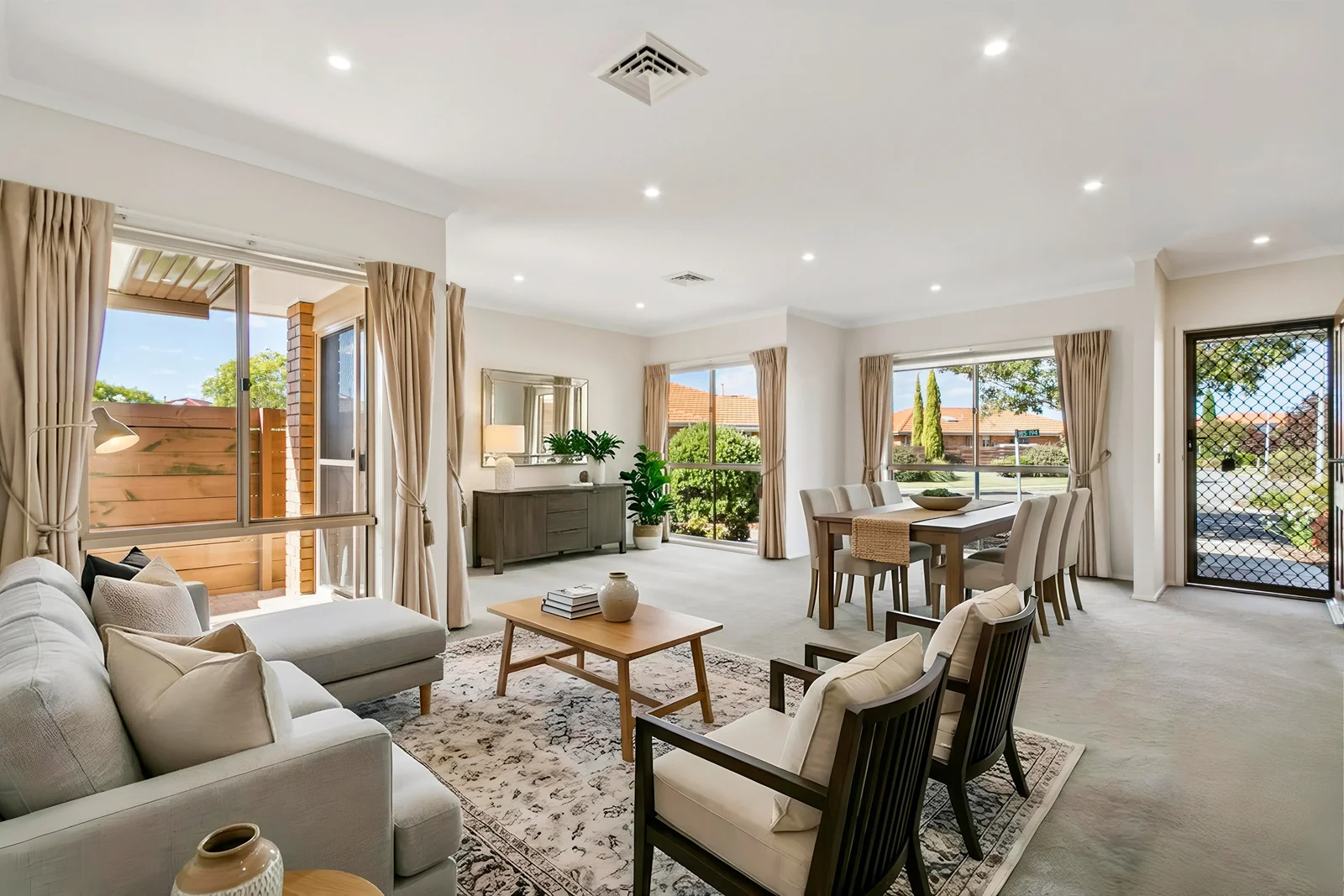 185/2 Rochester Parade, Cranbourne East VIC 3977