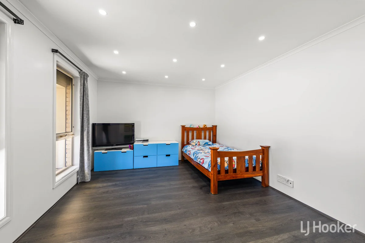 Additional image 13 of 2 Tangarine Court, Munno Para West SA 5115