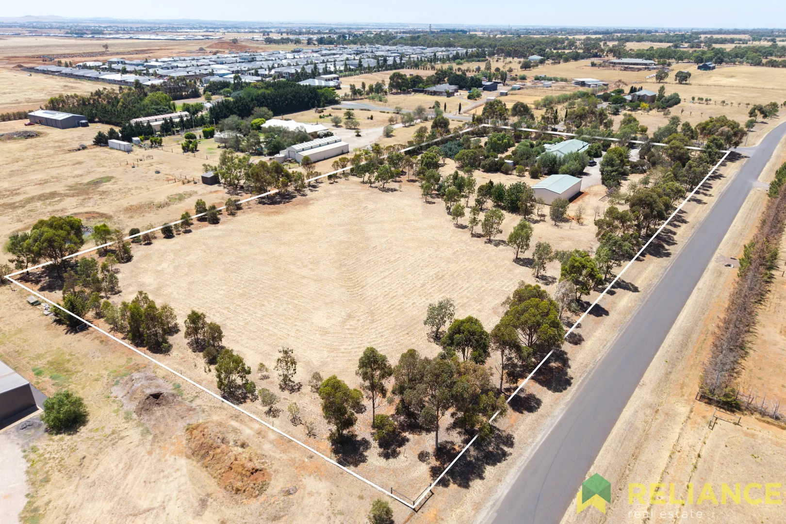 Additional image 3 of 1 Nicholson Court, Strathtulloh VIC 3338