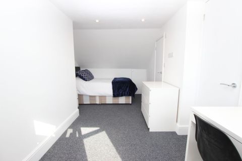 Catherine Street, Reading RG30, Room to rent