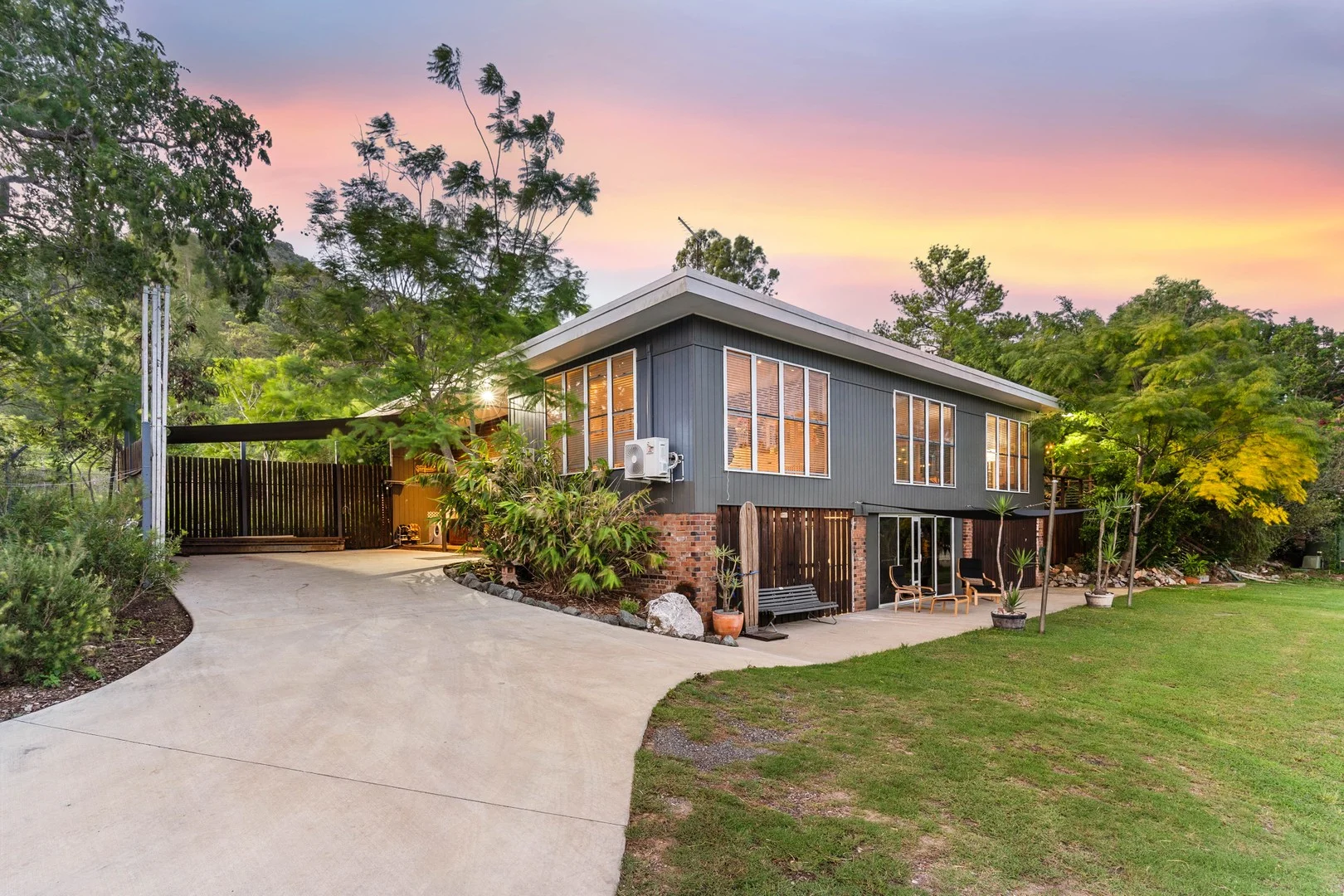 253 Rossmoya Road, The Caves QLD 4702