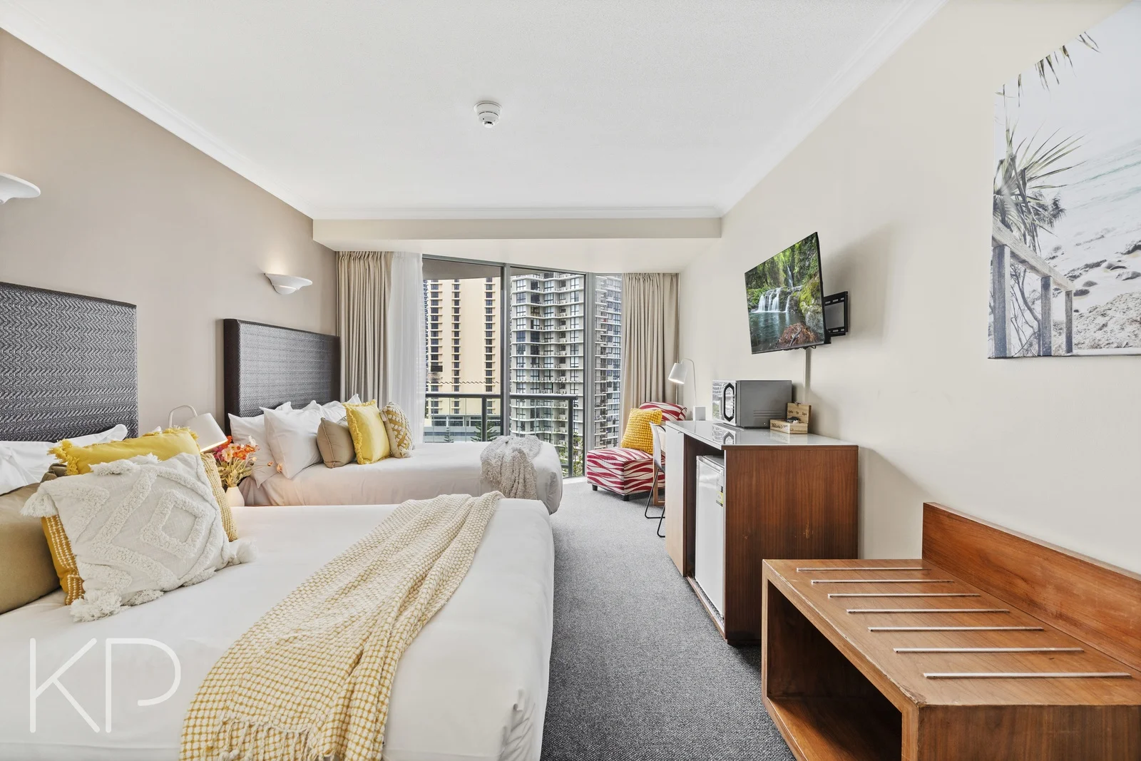 Additional image 11 of 907 & 908/25 Laycock Street, Surfers Paradise QLD 4217