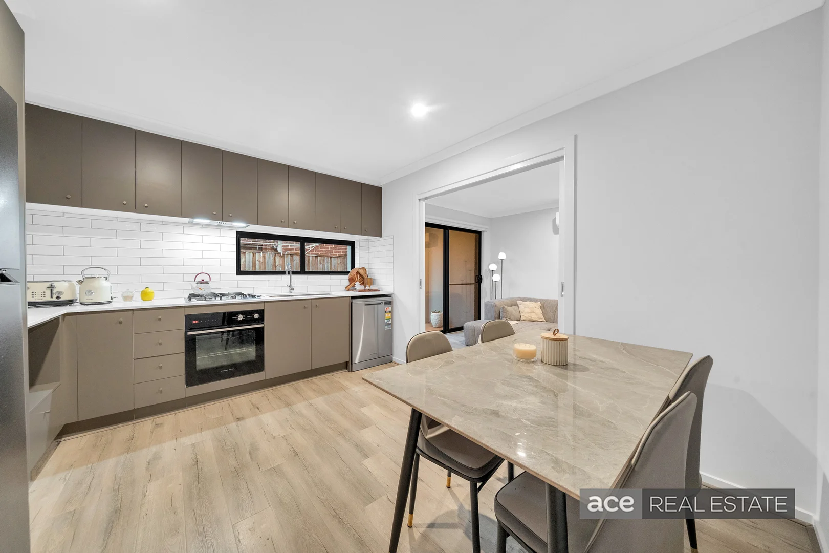 Additional image 6 of 30 Huntingfield Street, Thornhill Park VIC 3335